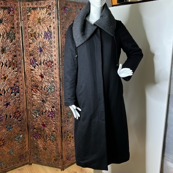 Sophia Cashmere Sz 8-10 Black Interior Quilt Cashmere Hidden Snap Front Coat - Picture 1 of 10